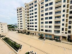 Park East (D15), Condominium #504039141